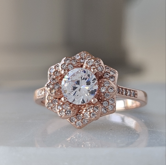 18k Rose Gold Flower ring, 925 Sterling Silver Floral Collection Charmed Aroma - Picture 2 of 10